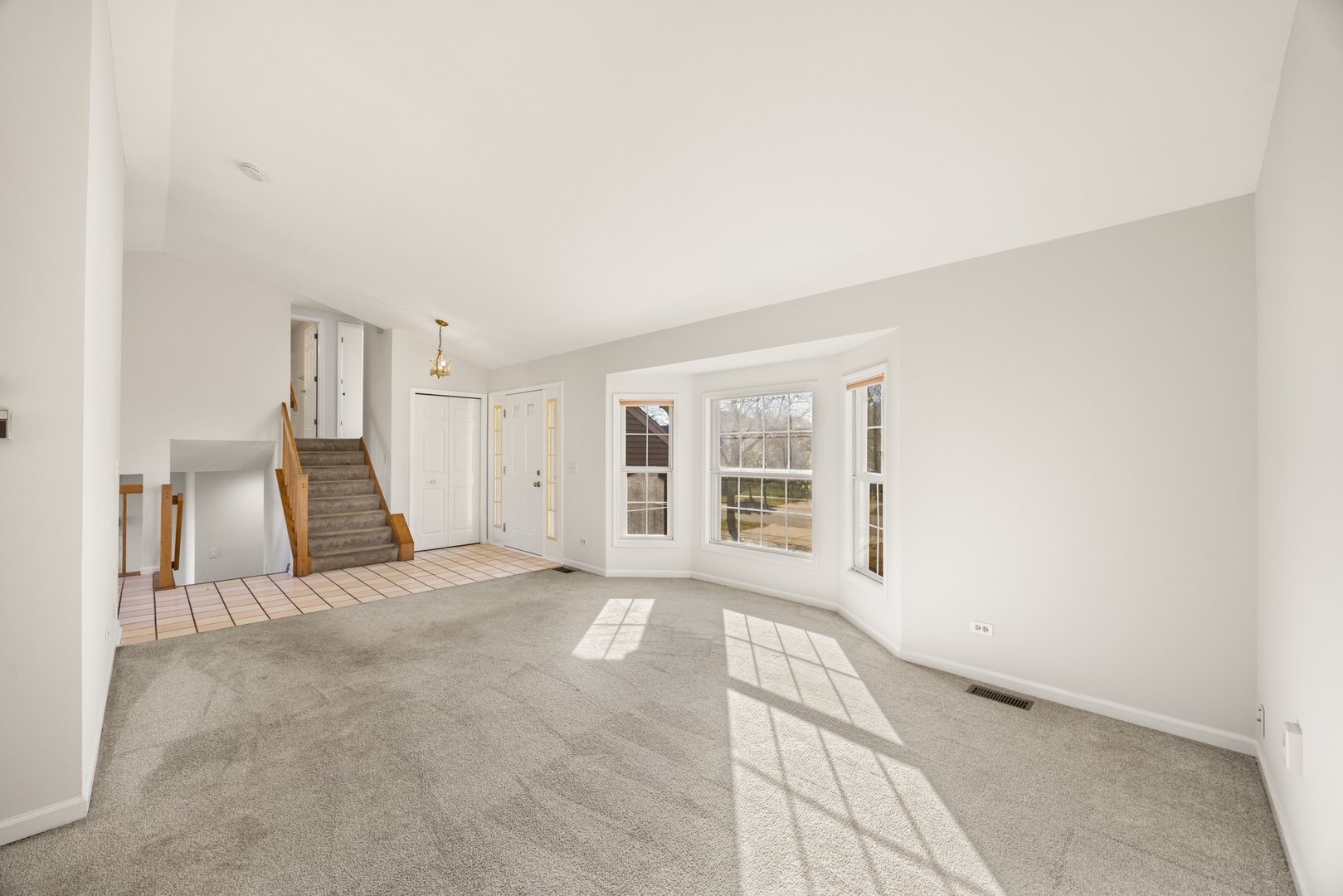 77 Brookstone Drive, Streamwood, IL 60107