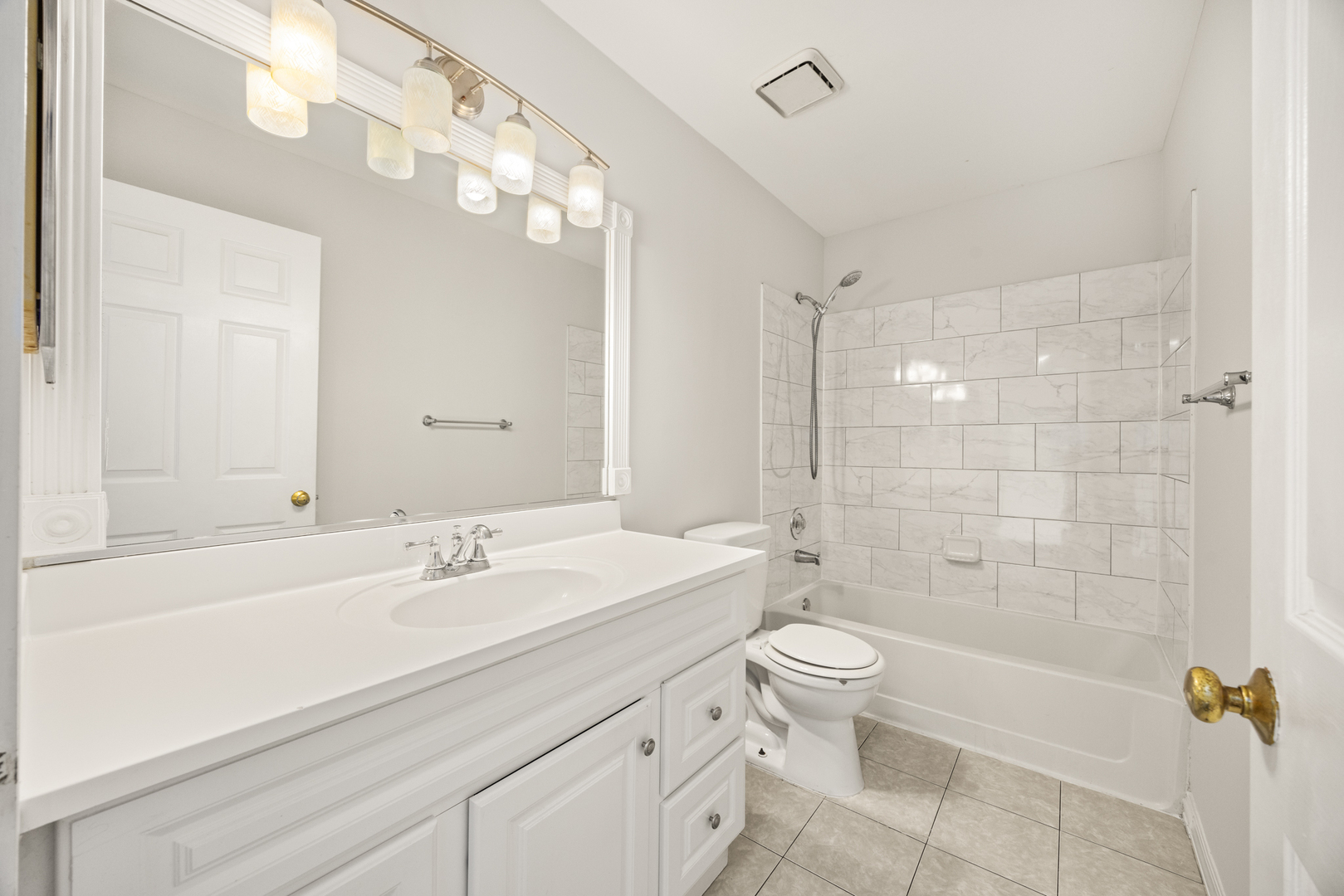 77 Brookstone Drive, Streamwood, IL 60107