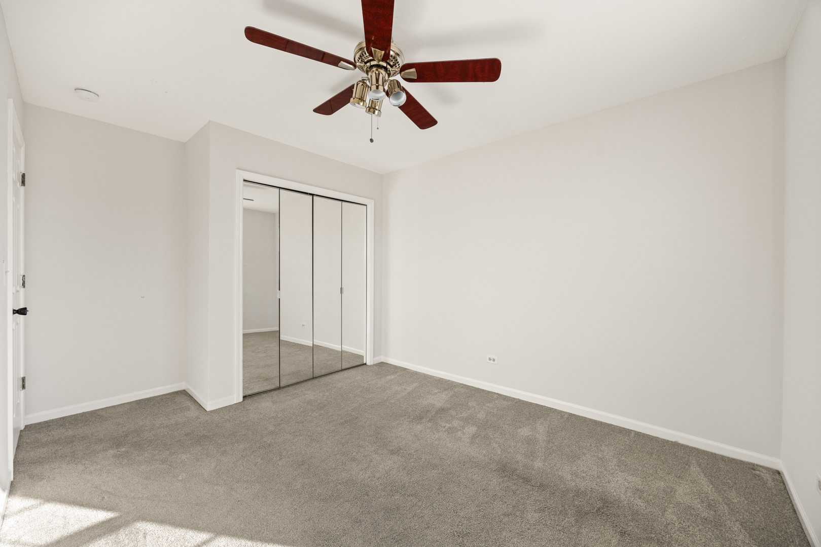 77 Brookstone Drive, Streamwood, IL 60107