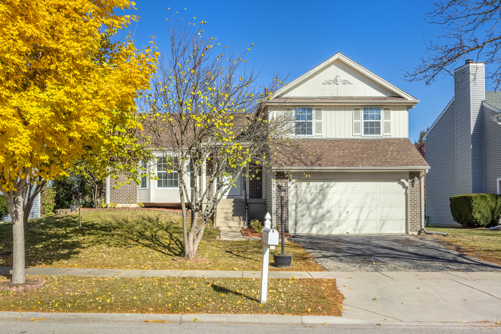 77 Brookstone Drive, Streamwood, IL 60107