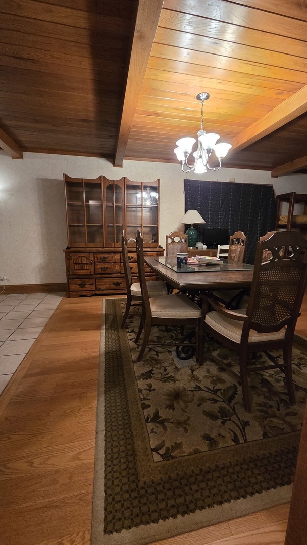 2502 E VANDRUNEN Drive, Crete, IL 60417