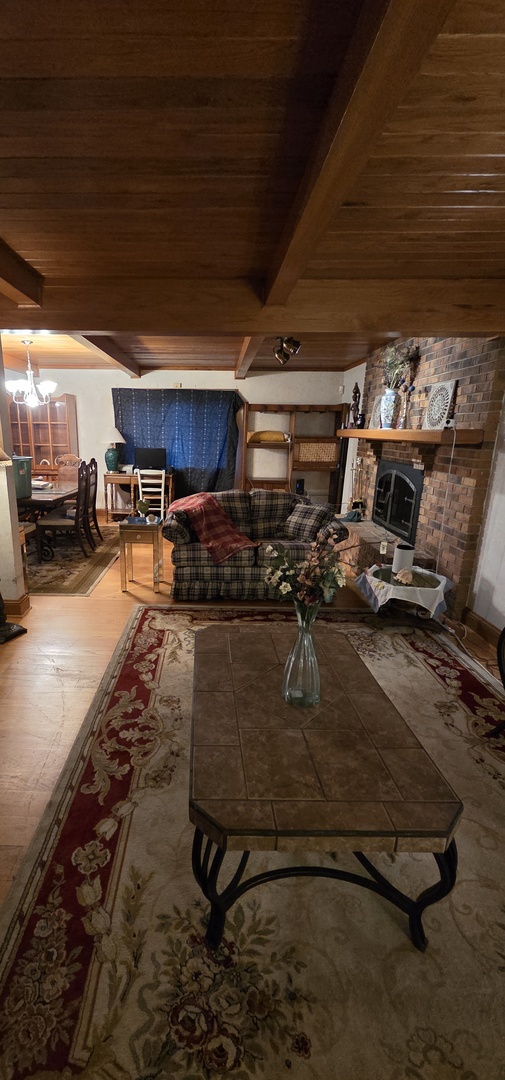 2502 E VANDRUNEN Drive, Crete, IL 60417