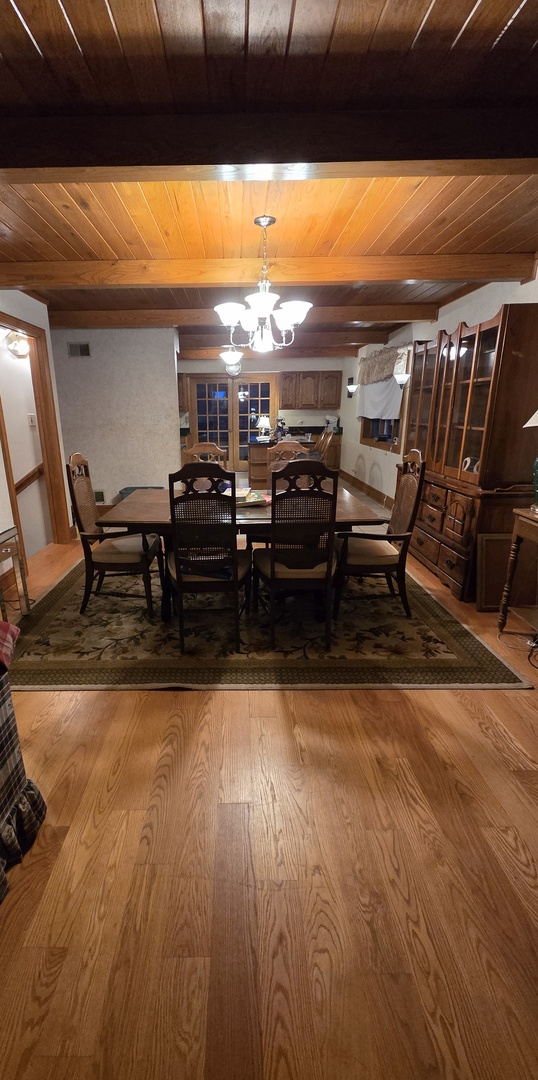 2502 E VANDRUNEN Drive, Crete, IL 60417