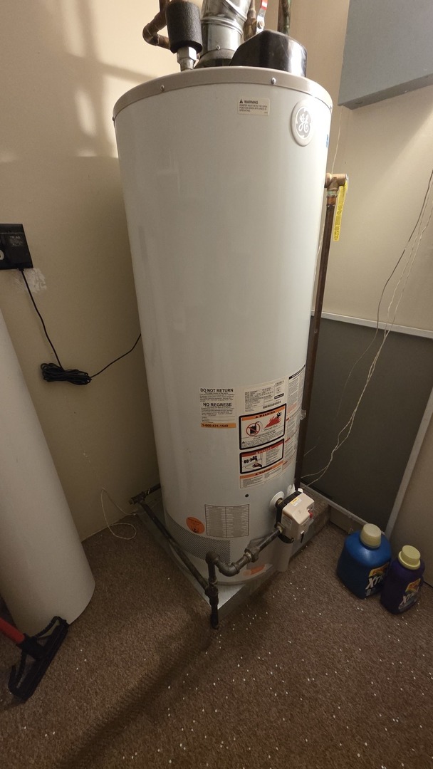 2502 E VANDRUNEN Drive, Crete, IL 60417