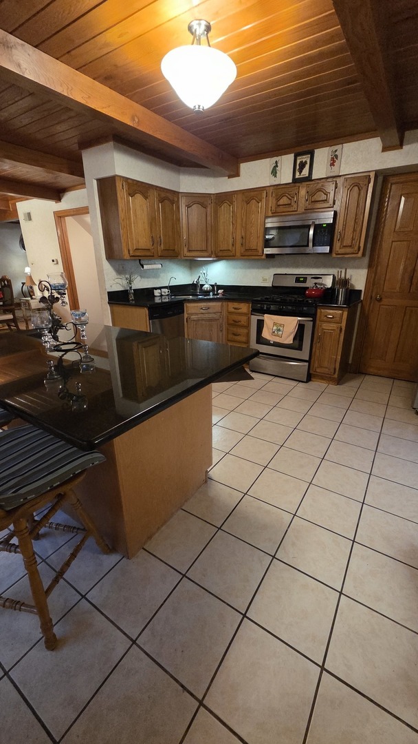 2502 E VANDRUNEN Drive, Crete, IL 60417