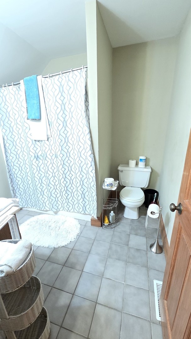 2502 E VANDRUNEN Drive, Crete, IL 60417