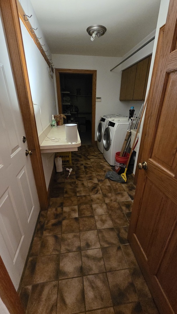 2502 E VANDRUNEN Drive, Crete, IL 60417