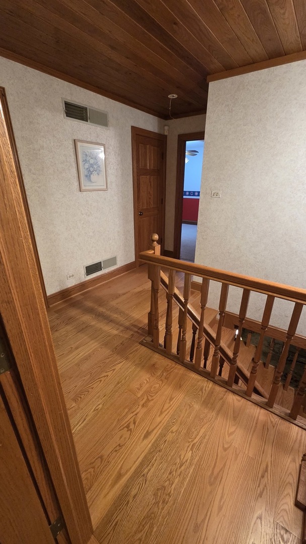 2502 E VANDRUNEN Drive, Crete, IL 60417