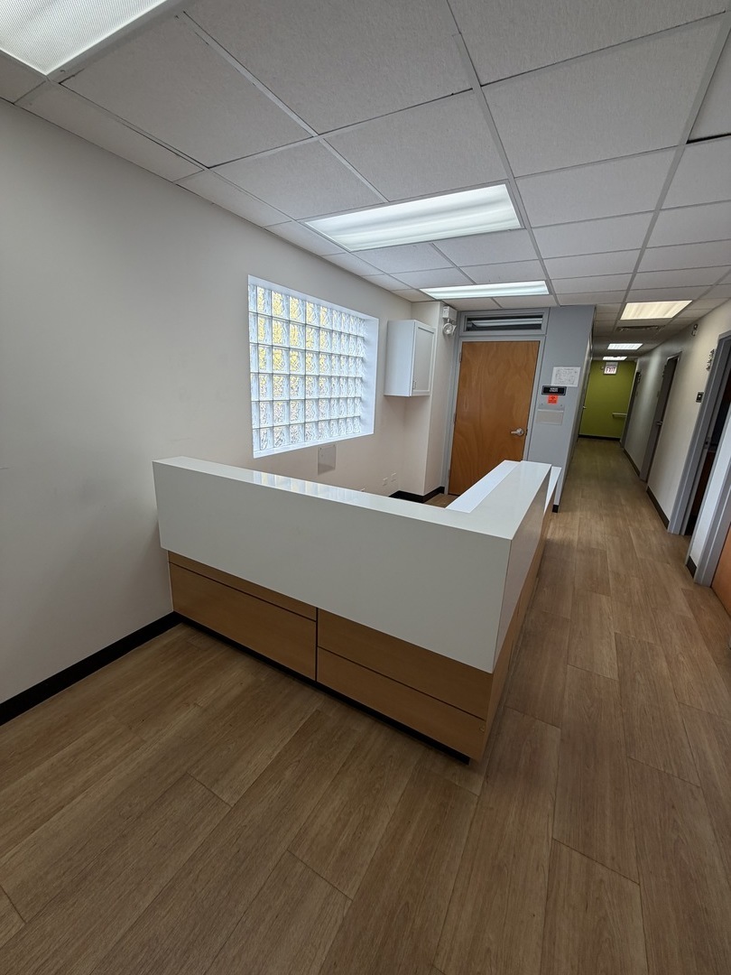 4534 S Western Avenue, Chicago, IL 60609