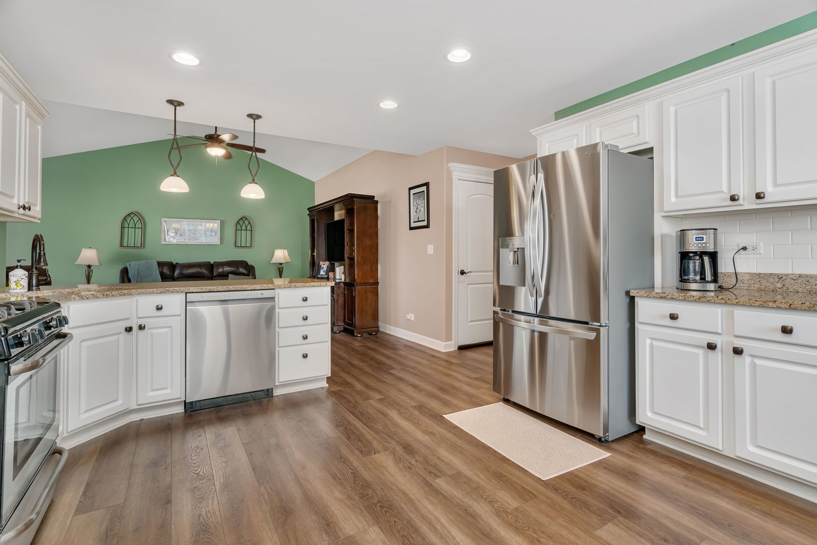 921 Casey Drive, Minooka, IL 60447