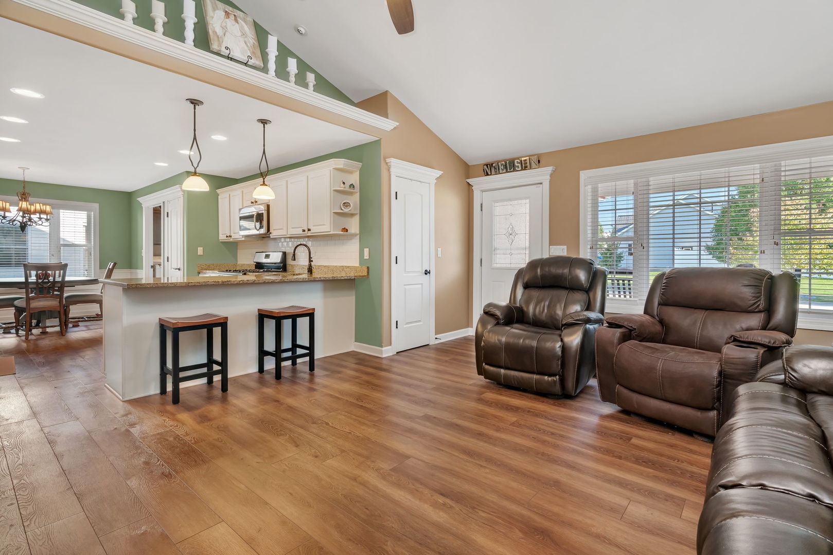 921 Casey Drive, Minooka, IL 60447