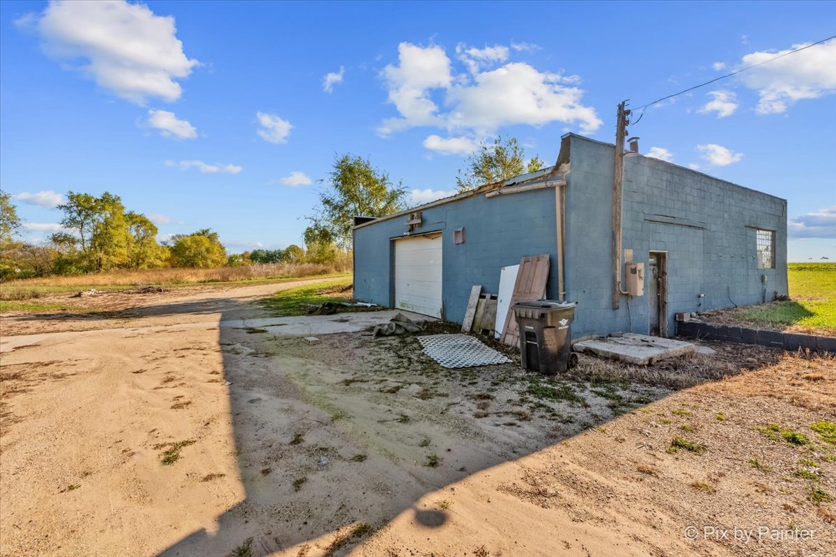 9130 US Highway 20, Garden Prairie, IL 61038