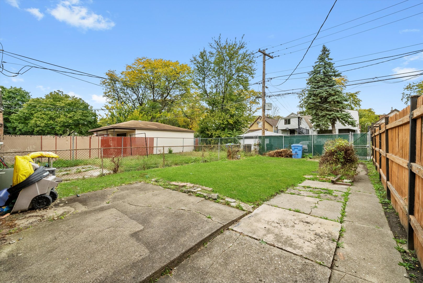 2044 W 69th Street, Chicago, IL 60636