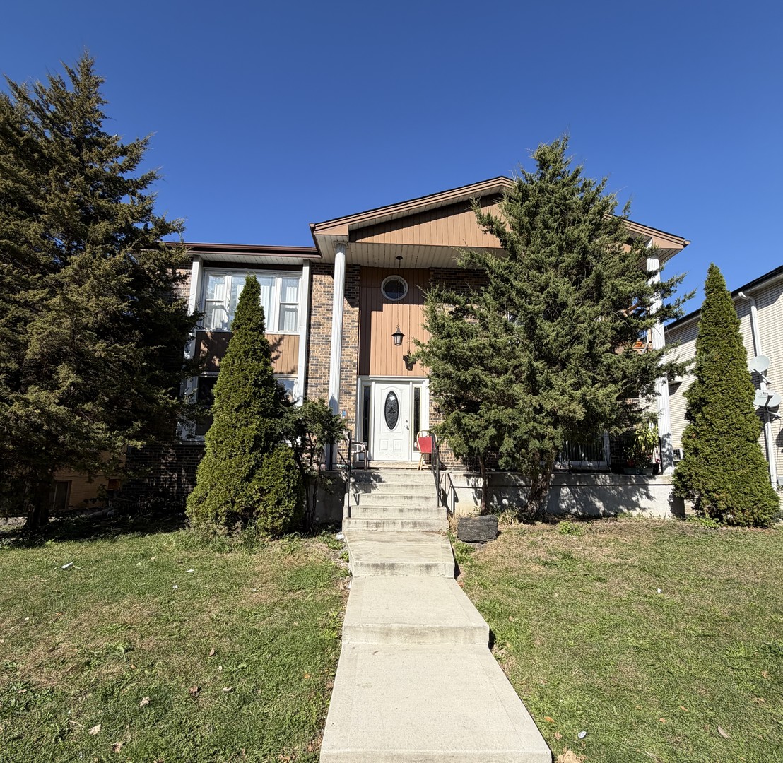 11162 S Columbus Drive, Worth, IL 60482