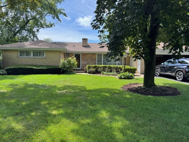 1014 N Elmhurst Road, Prospect Heights, IL 60070