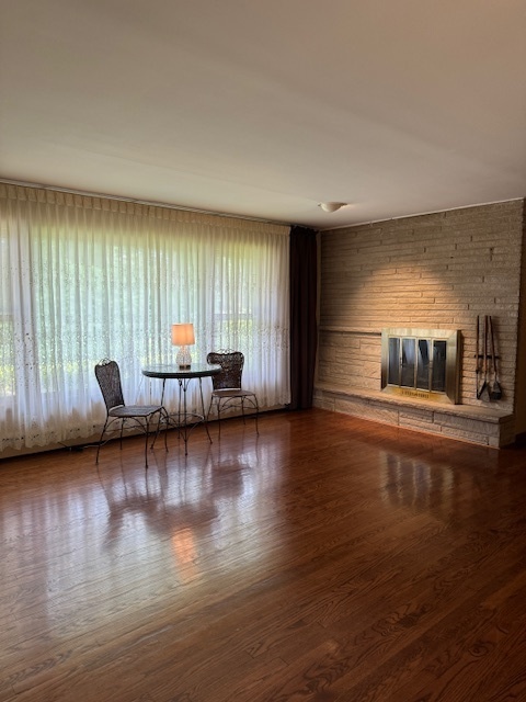 1014 N Elmhurst Road, Prospect Heights, IL 60070