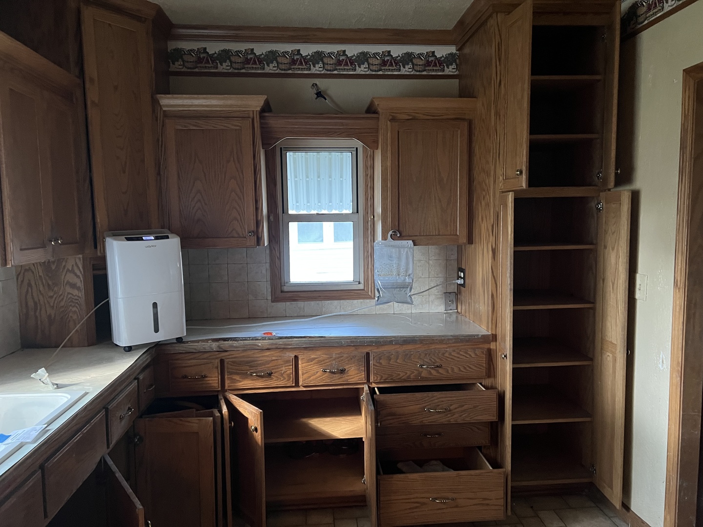 405 E Oakley Street, Glasford, IL 61533