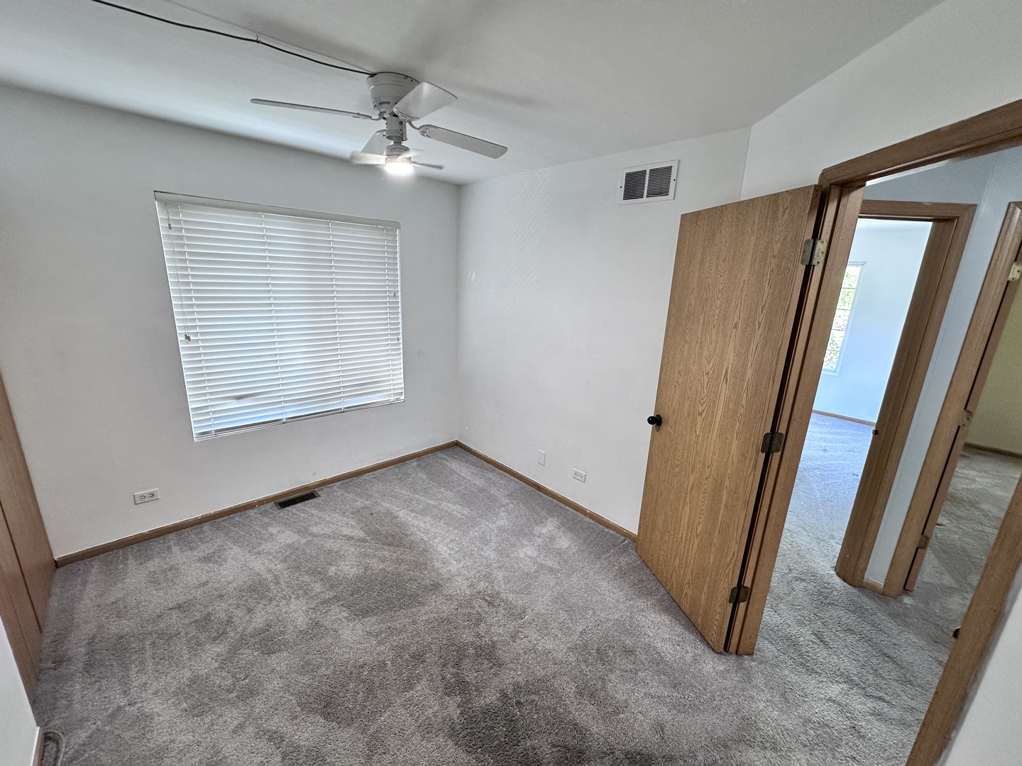 273 Windsor Court #A, South Elgin, IL 60177