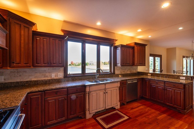 25812 91st Street, Salem, WI 53168