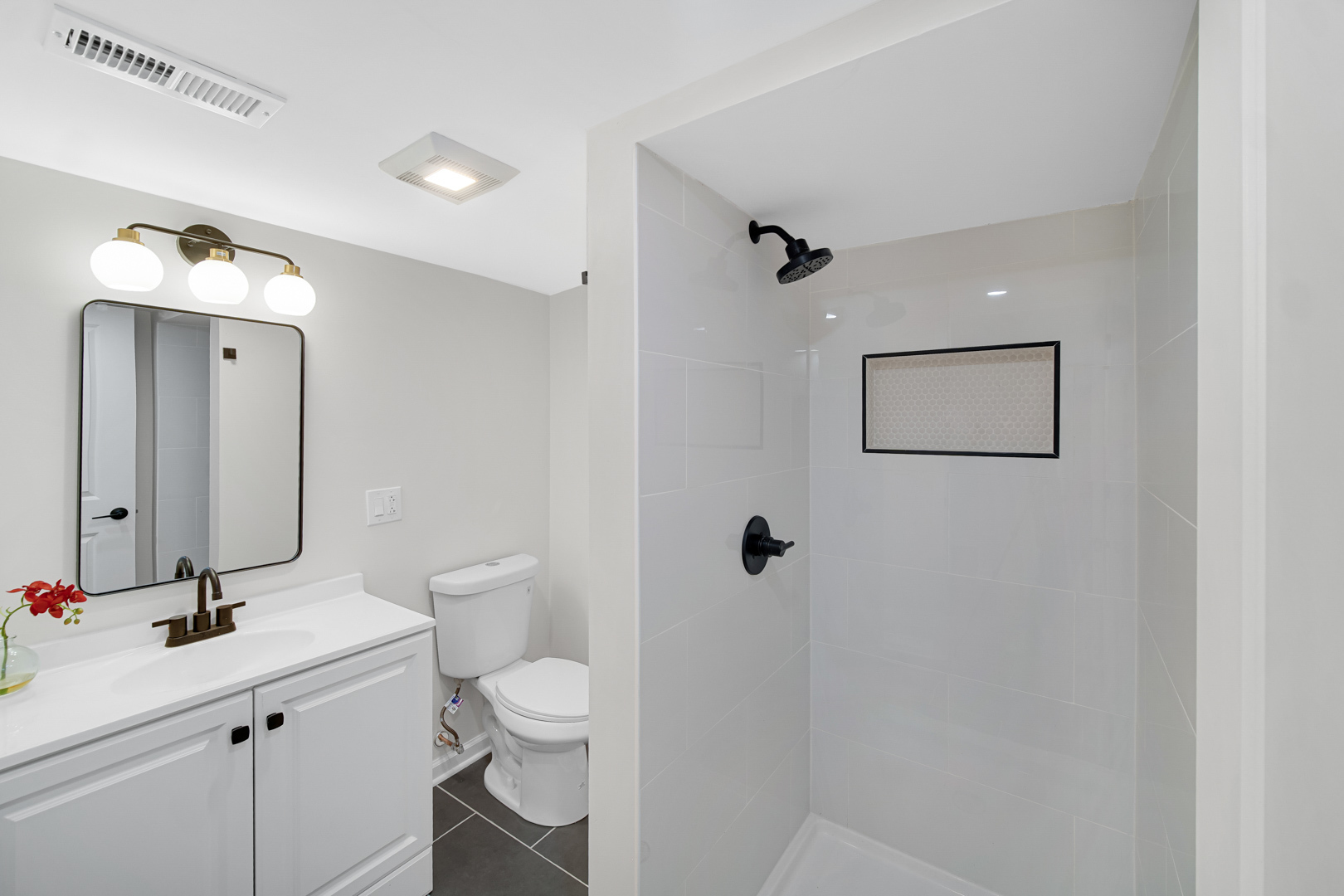 1707 E 93rd Street, Chicago, IL 60617