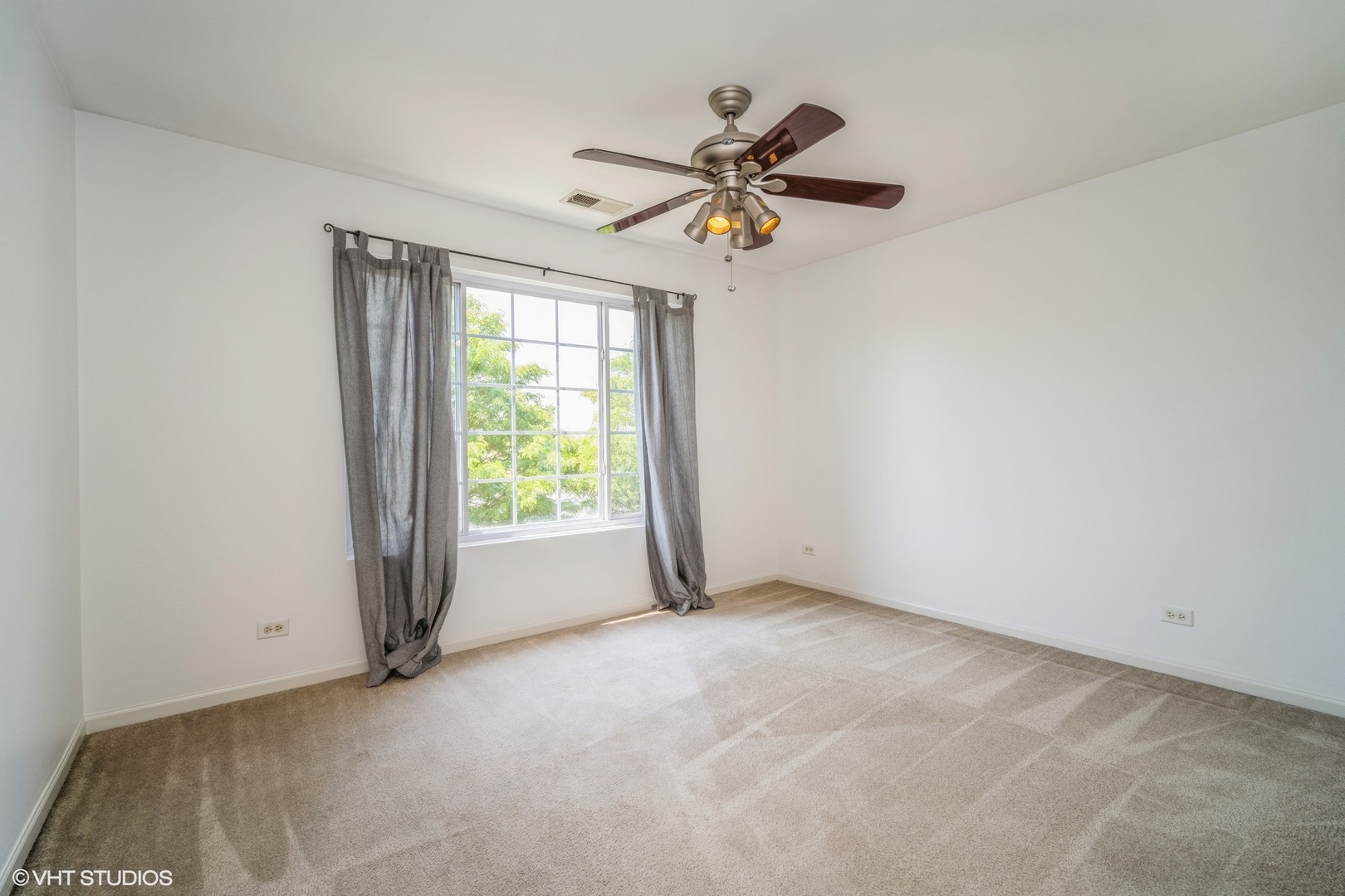 3388 Sanctuary Drive, Elgin, IL 60124