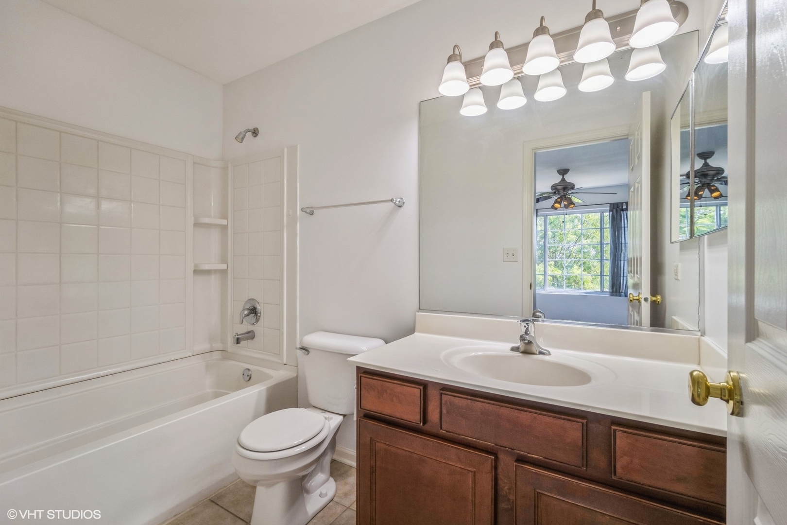 3388 Sanctuary Drive, Elgin, IL 60124