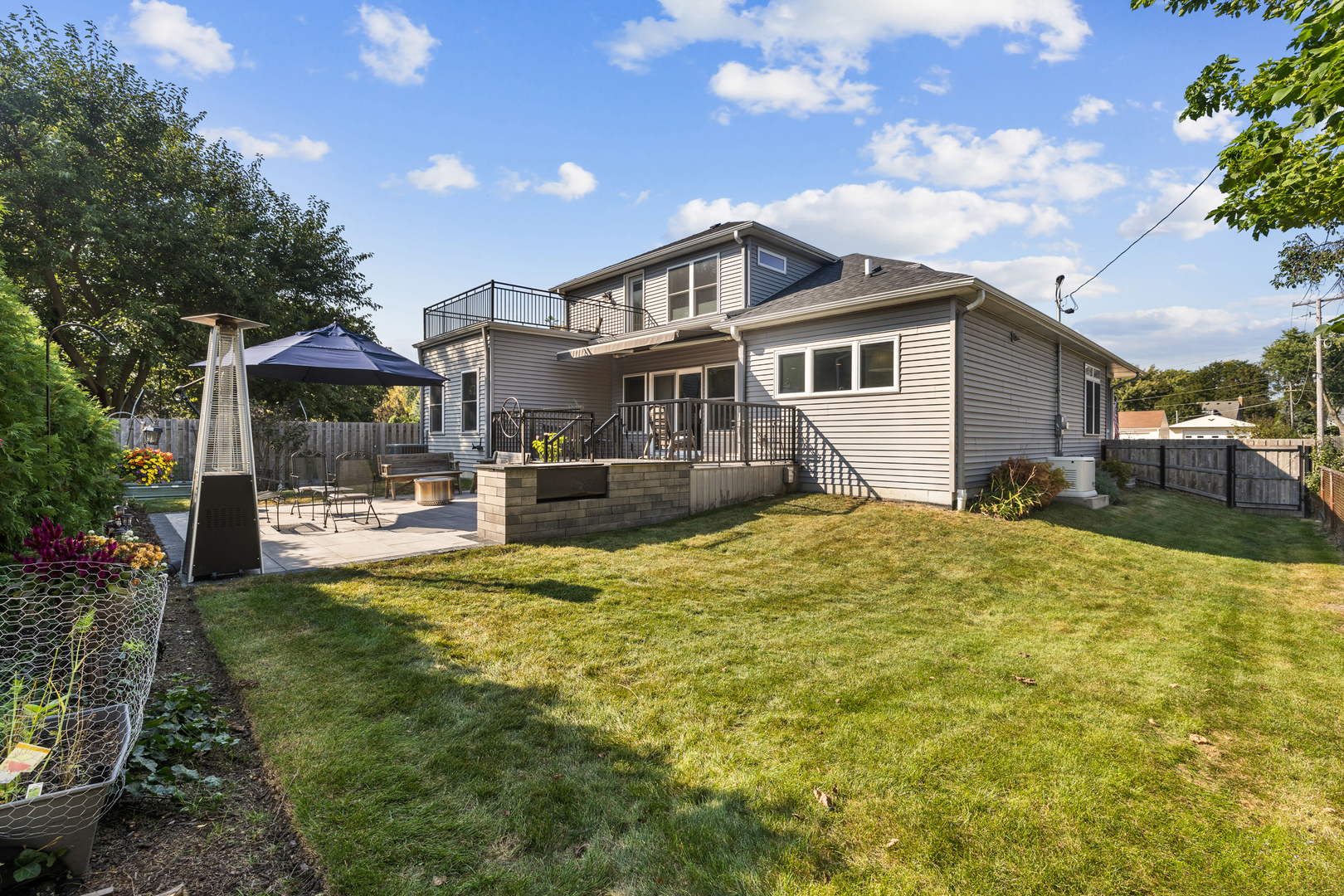 333 W Potomac Avenue, Lombard, IL 60148
