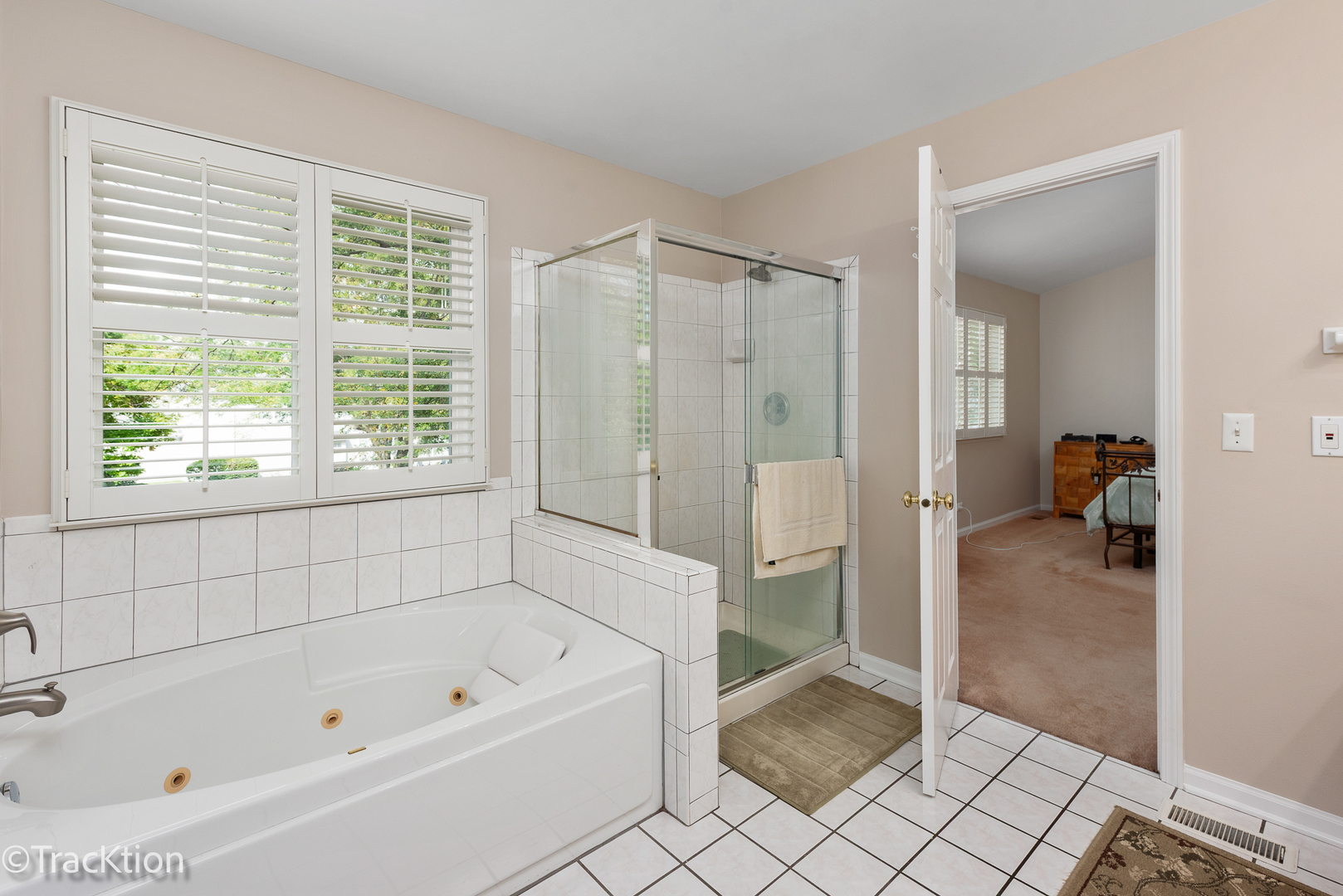 498 Capital Lane, Gurnee, IL 60031