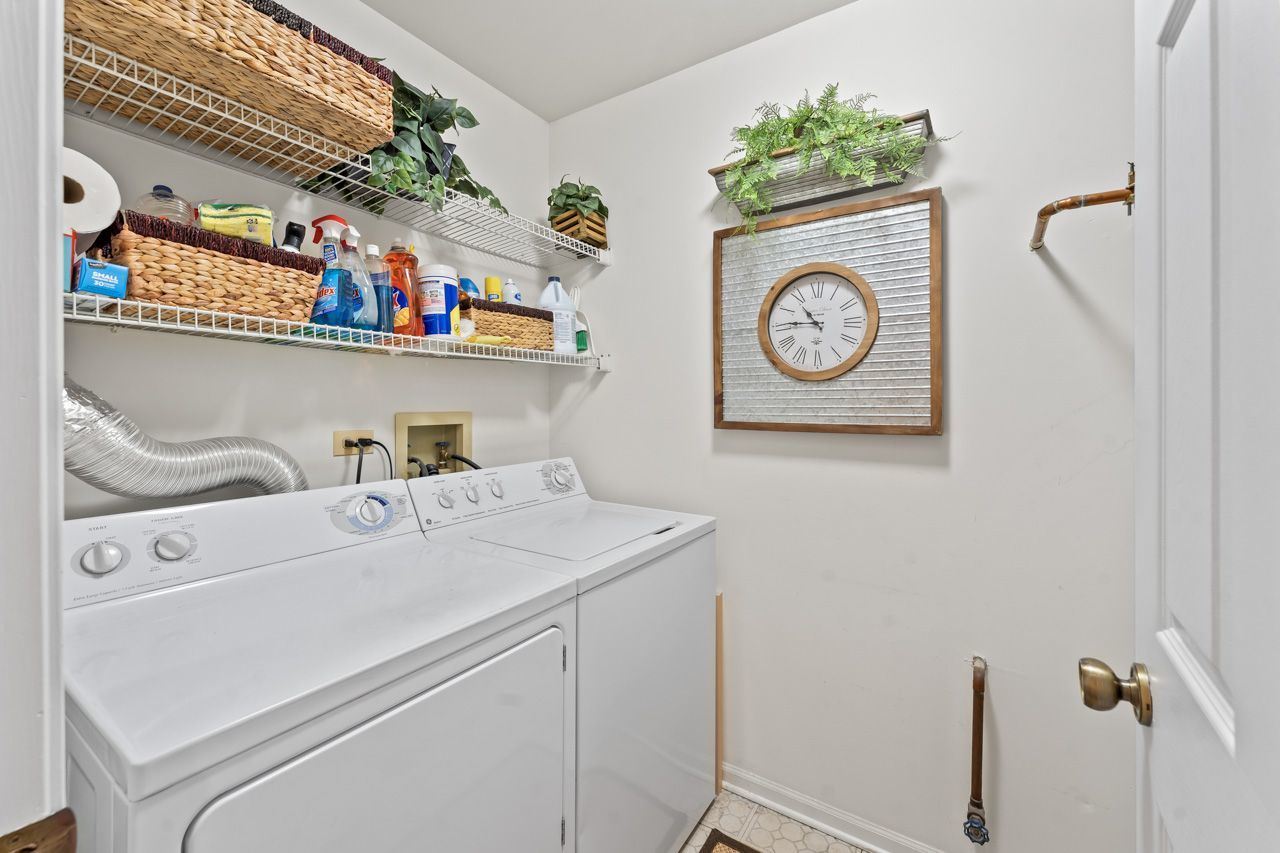 910 Persimmon Lane #A, Mount Prospect, IL 60056