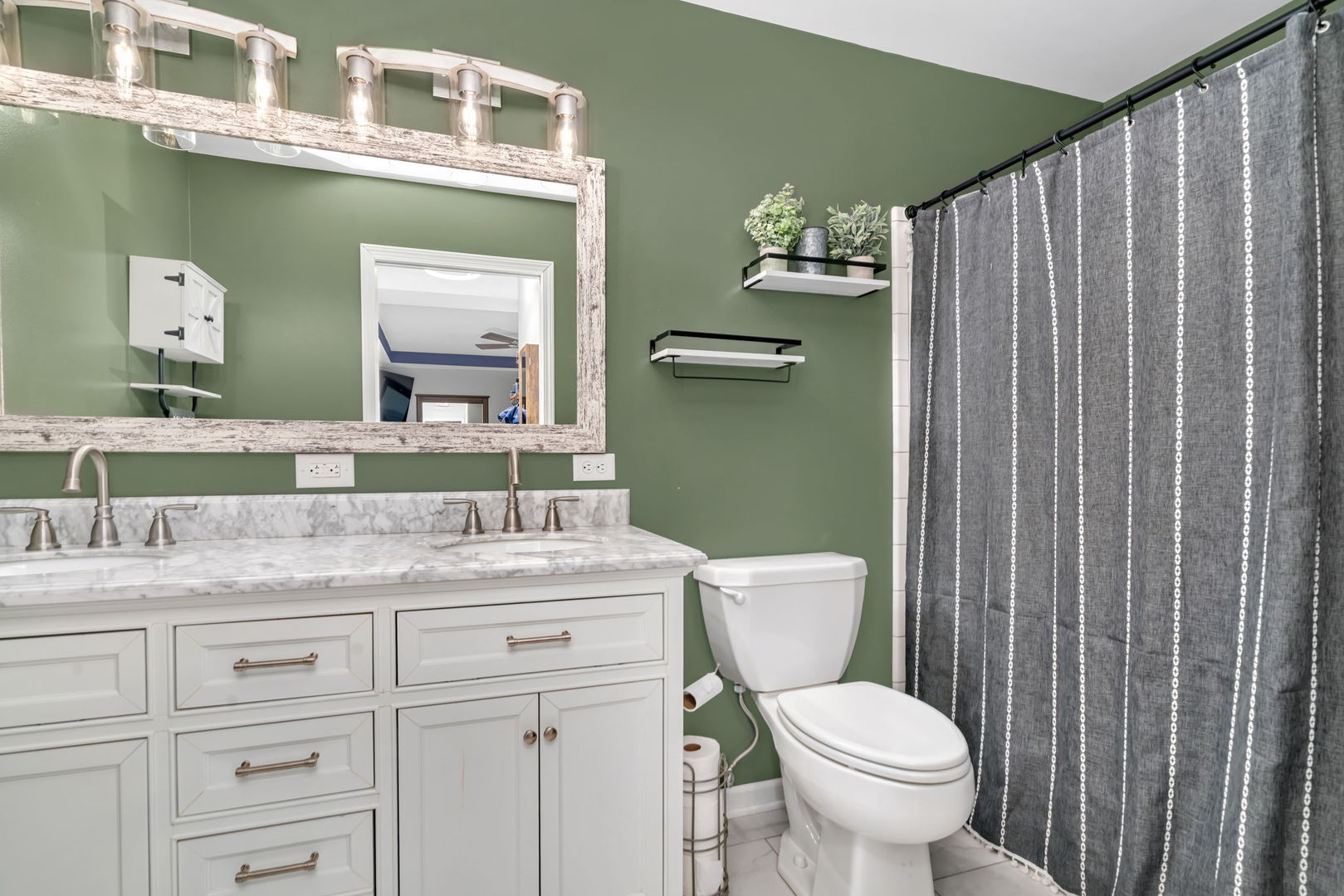 3945 S Broadway Road, Braceville, IL 60407