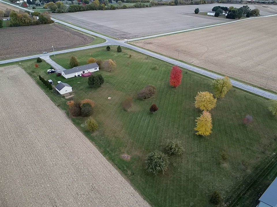 3945 S Broadway Road, Braceville, IL 60407