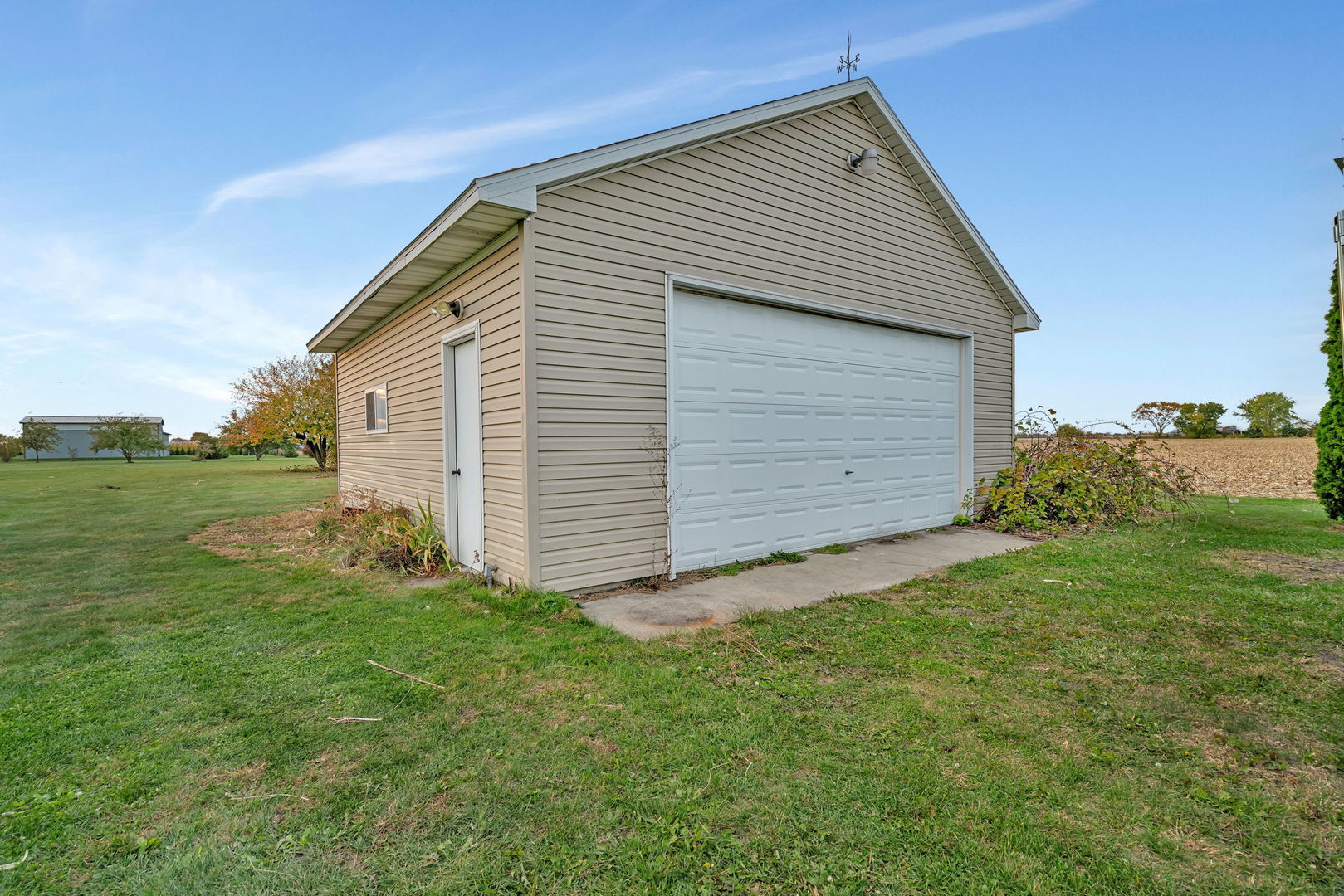 3945 S Broadway Road, Braceville, IL 60407