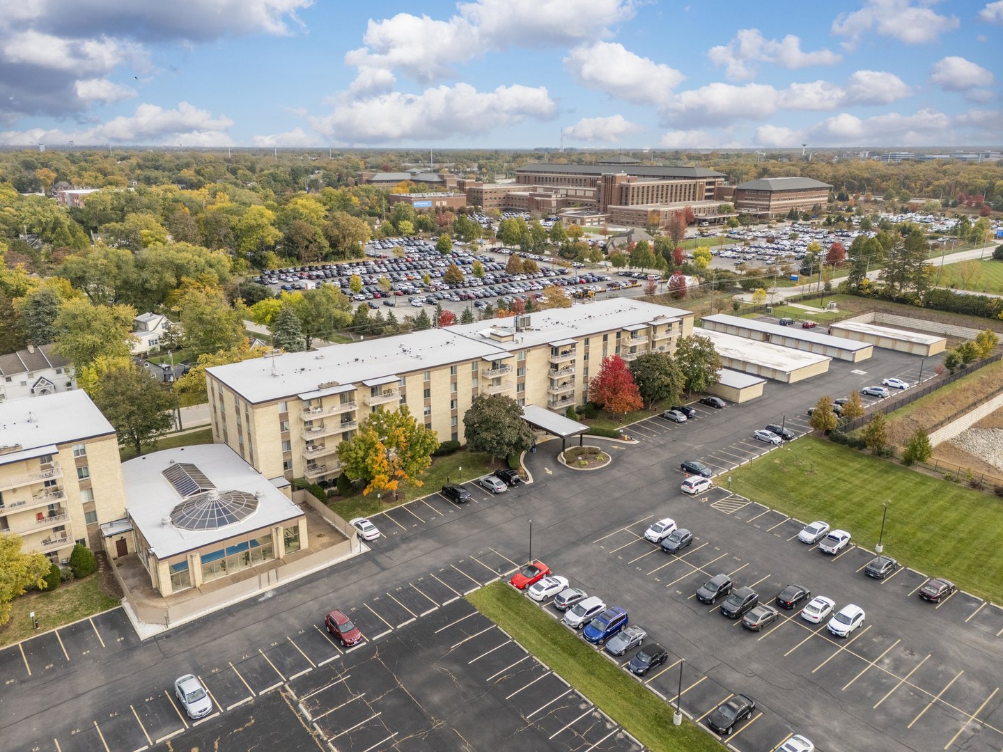 110 W Butterfield Road #502S, Elmhurst, IL 60126