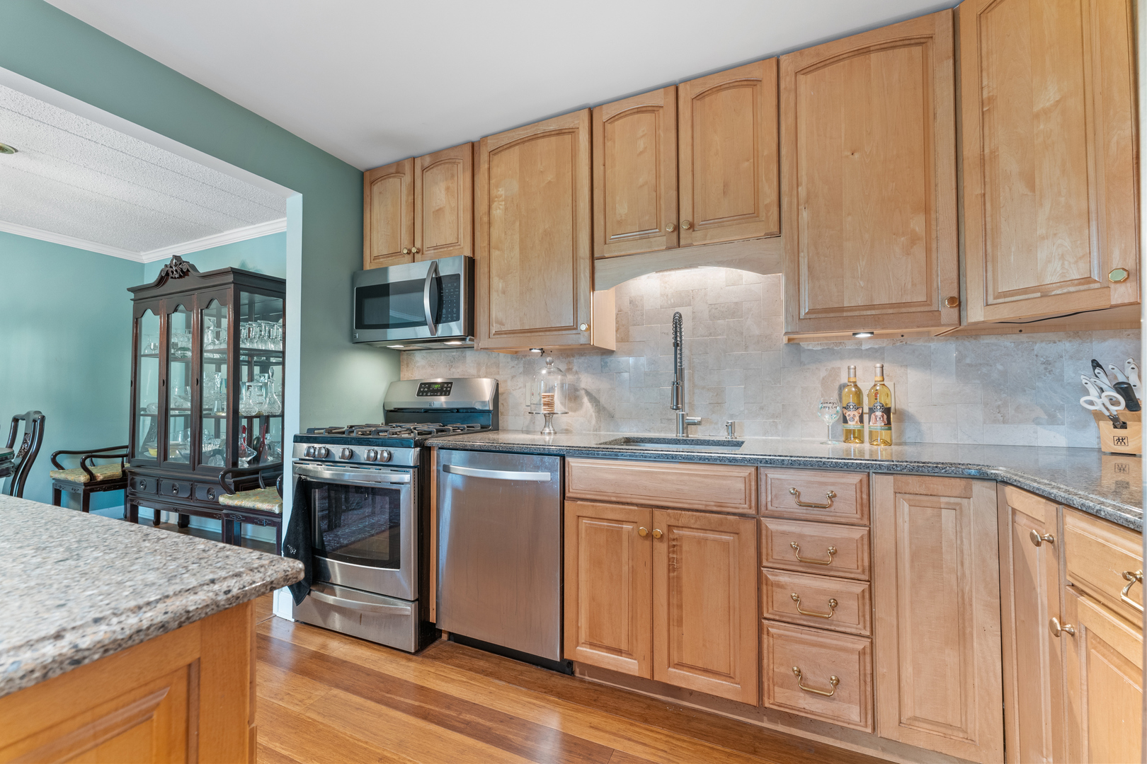 110 W Butterfield Road #502S, Elmhurst, IL 60126