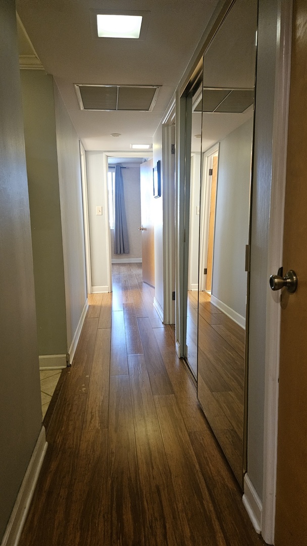 110 W Butterfield Road #502S, Elmhurst, IL 60126