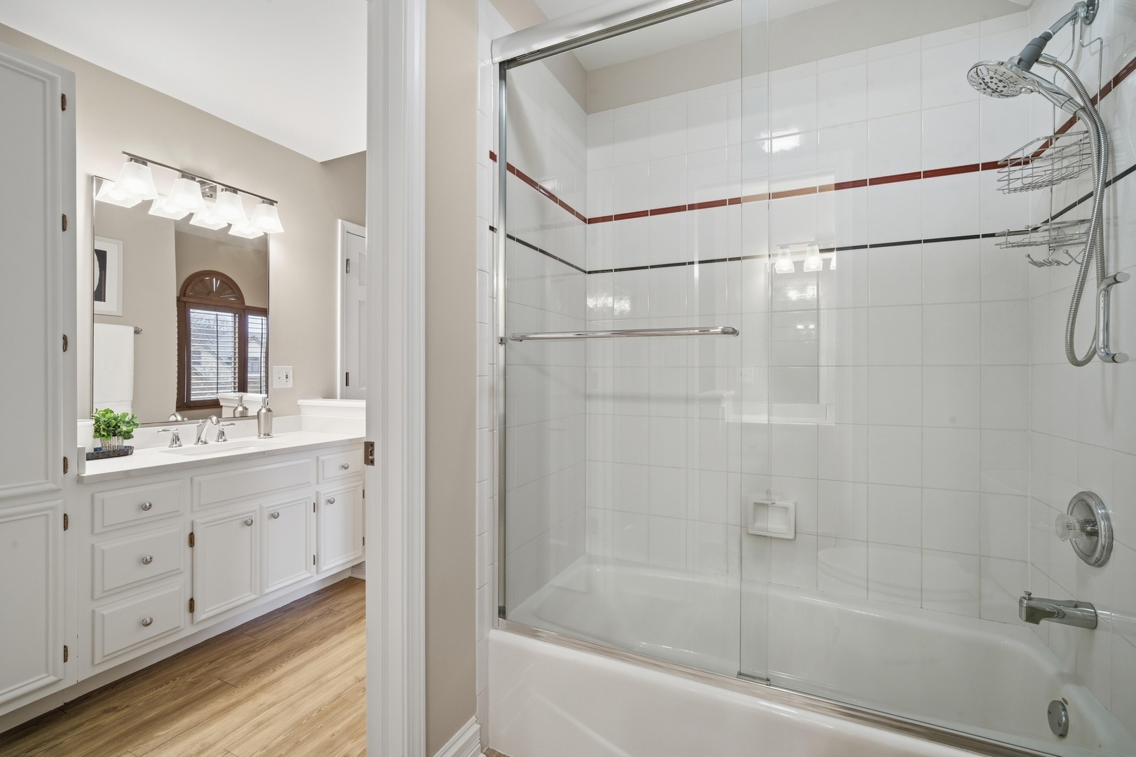 28790 N Sky Crest Drive, Ivanhoe, IL 60060