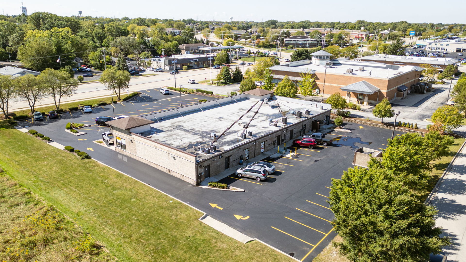 9500 W Lincoln Highway, Frankfort, IL 60423