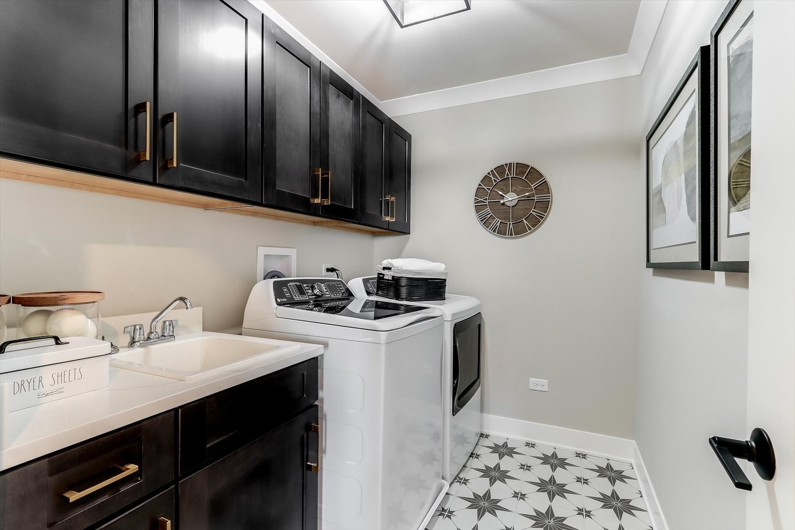 12933 S Kerry Lane, Plainfield, IL 60585