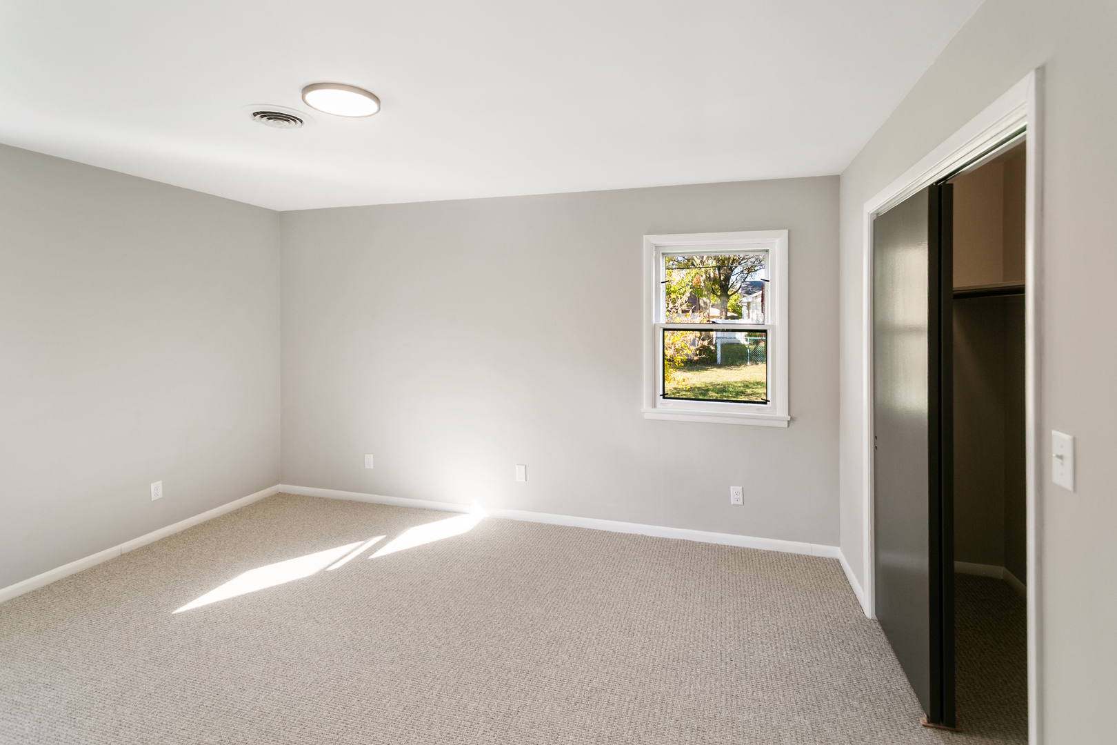 1431 W Vanmeter Street, Kankakee, IL 60901