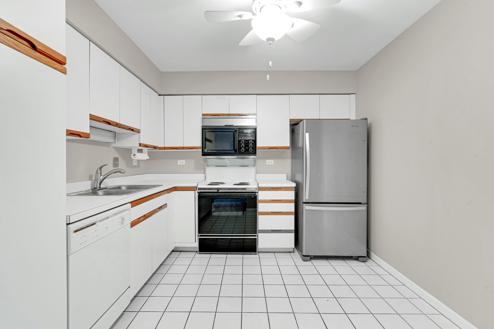 400 E Dundee Road #408, Buffalo Grove, IL 60089