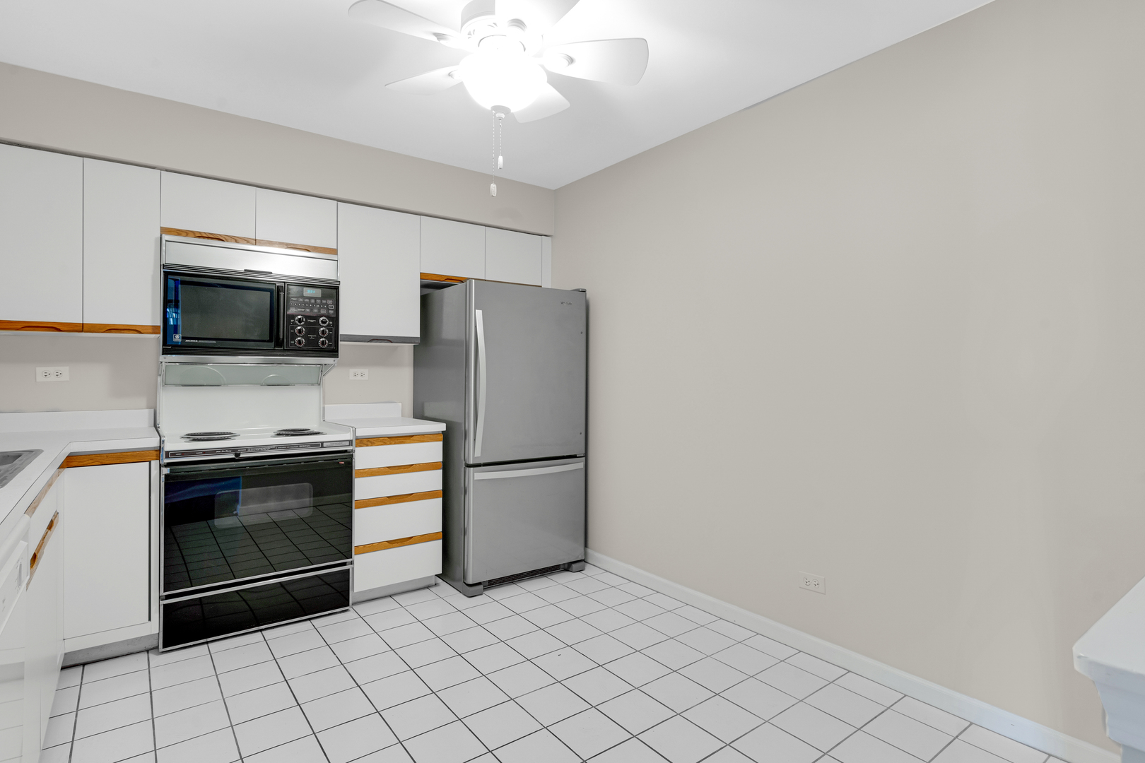 400 E Dundee Road #408, Buffalo Grove, IL 60089