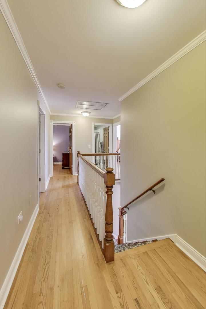 402 Hankes Road, Sugar Grove, IL 60554