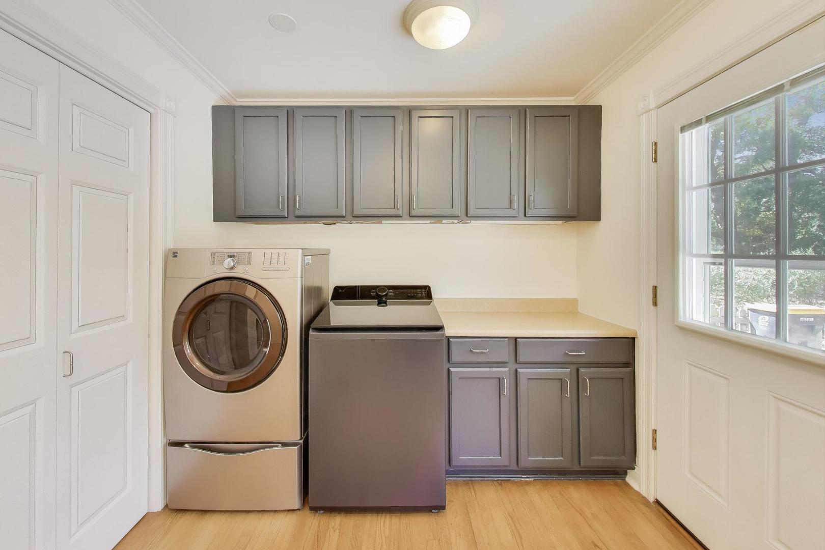 402 Hankes Road, Sugar Grove, IL 60554