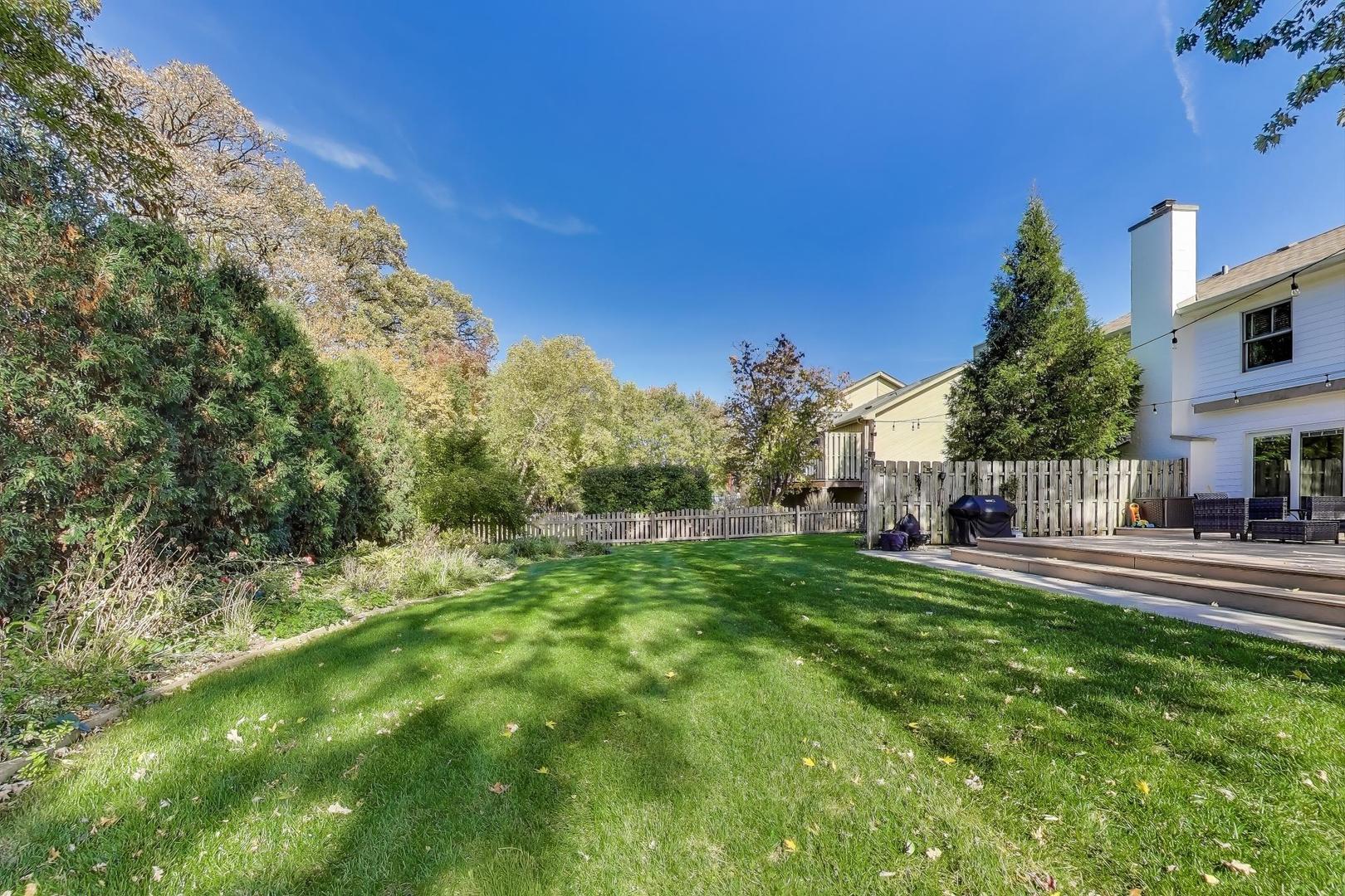 402 Hankes Road, Sugar Grove, IL 60554