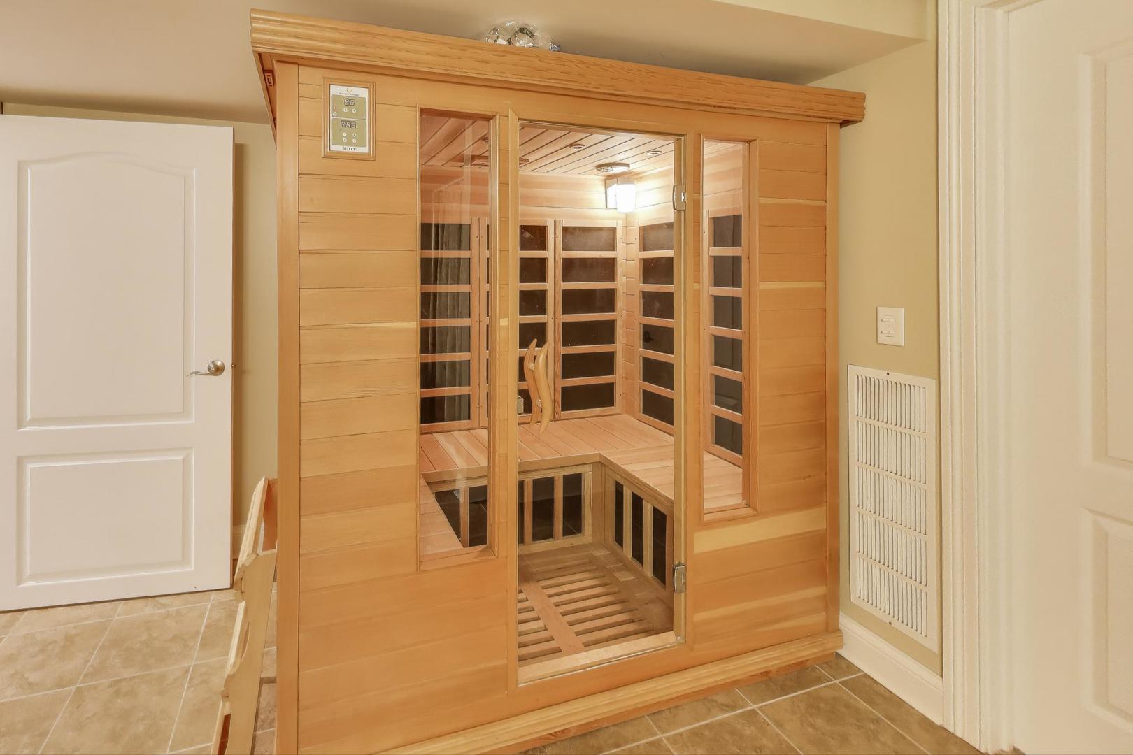 402 Hankes Road, Sugar Grove, IL 60554