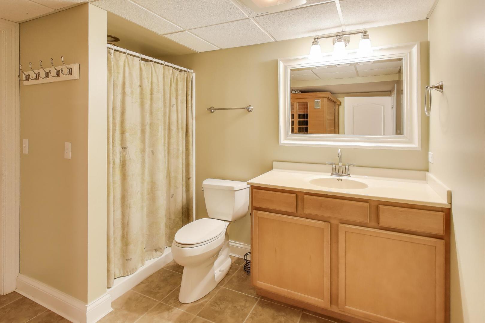 402 Hankes Road, Sugar Grove, IL 60554