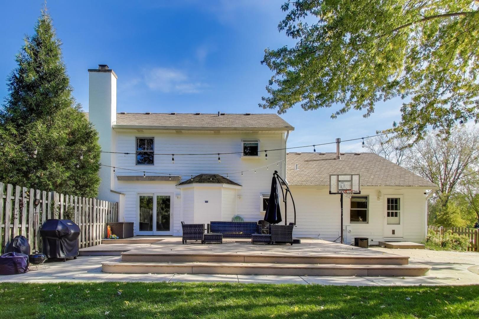 402 Hankes Road, Sugar Grove, IL 60554