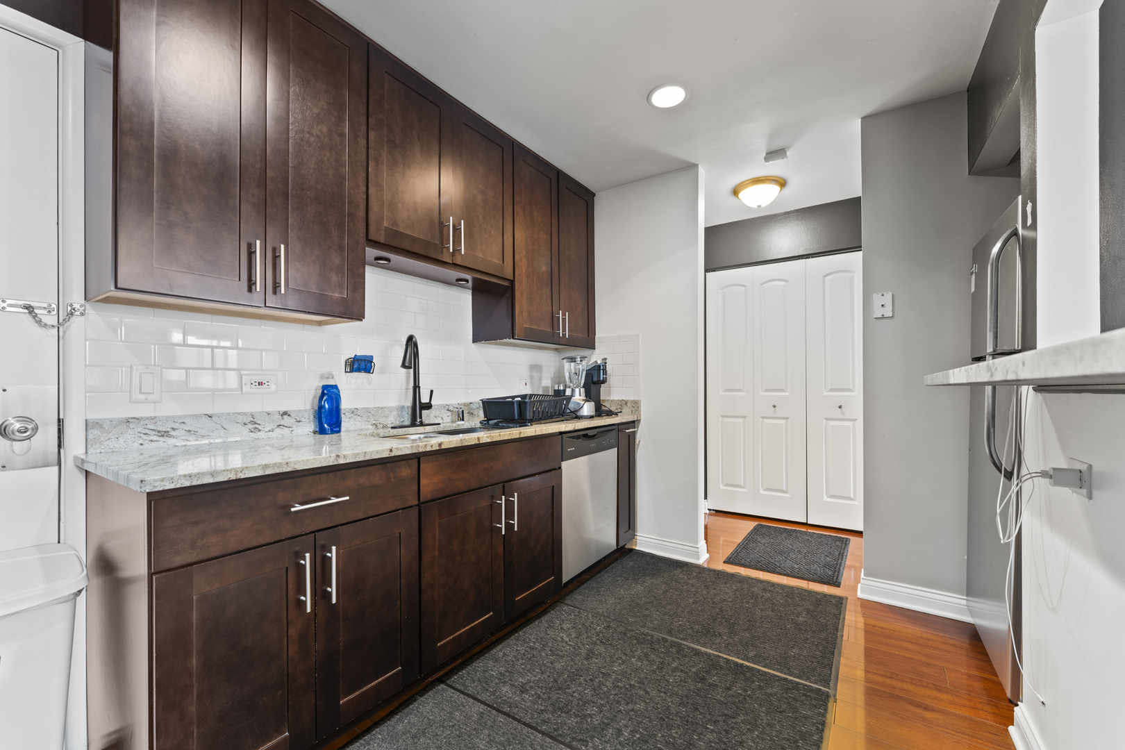 4623 N Chester Avenue #410, Chicago, IL 60656