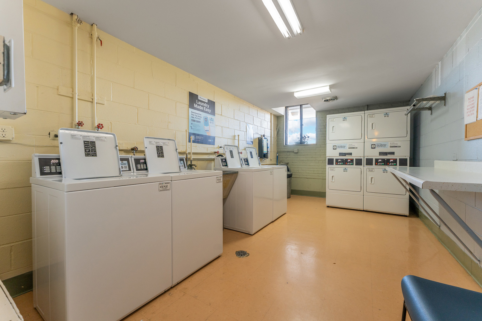 4623 N Chester Avenue #410, Chicago, IL 60656