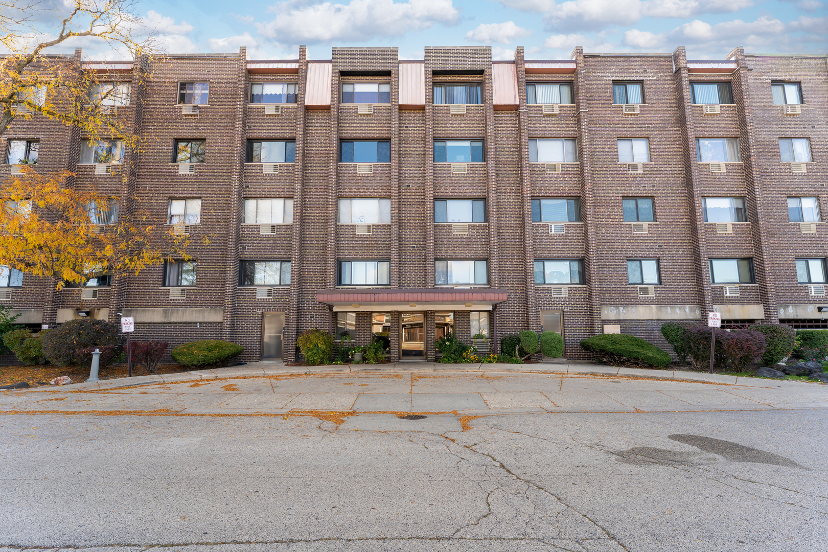 4623 N Chester Avenue #410, Chicago, IL 60656